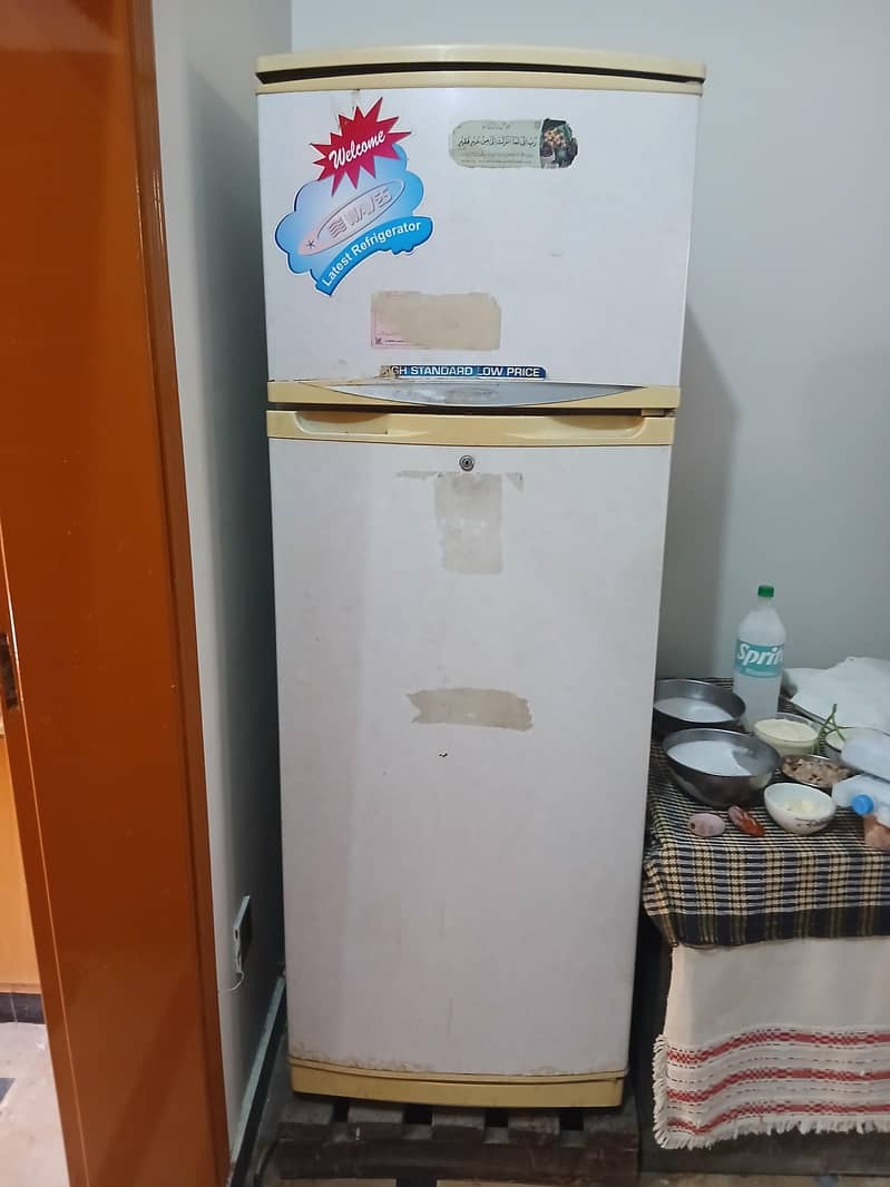 old refrigrator 1