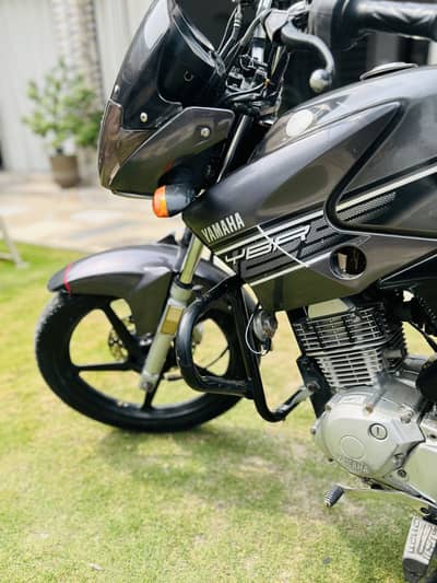 Yamaha ybr 125