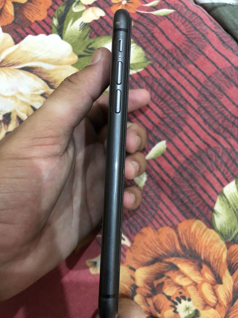 iPhone 11 2