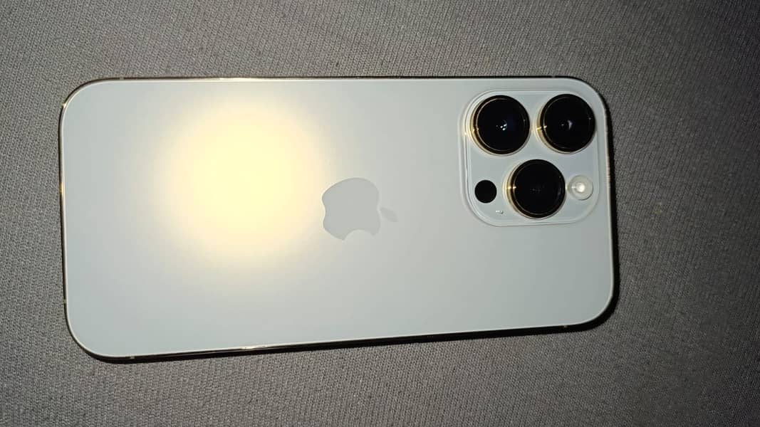 iPhone 14 pro 2
