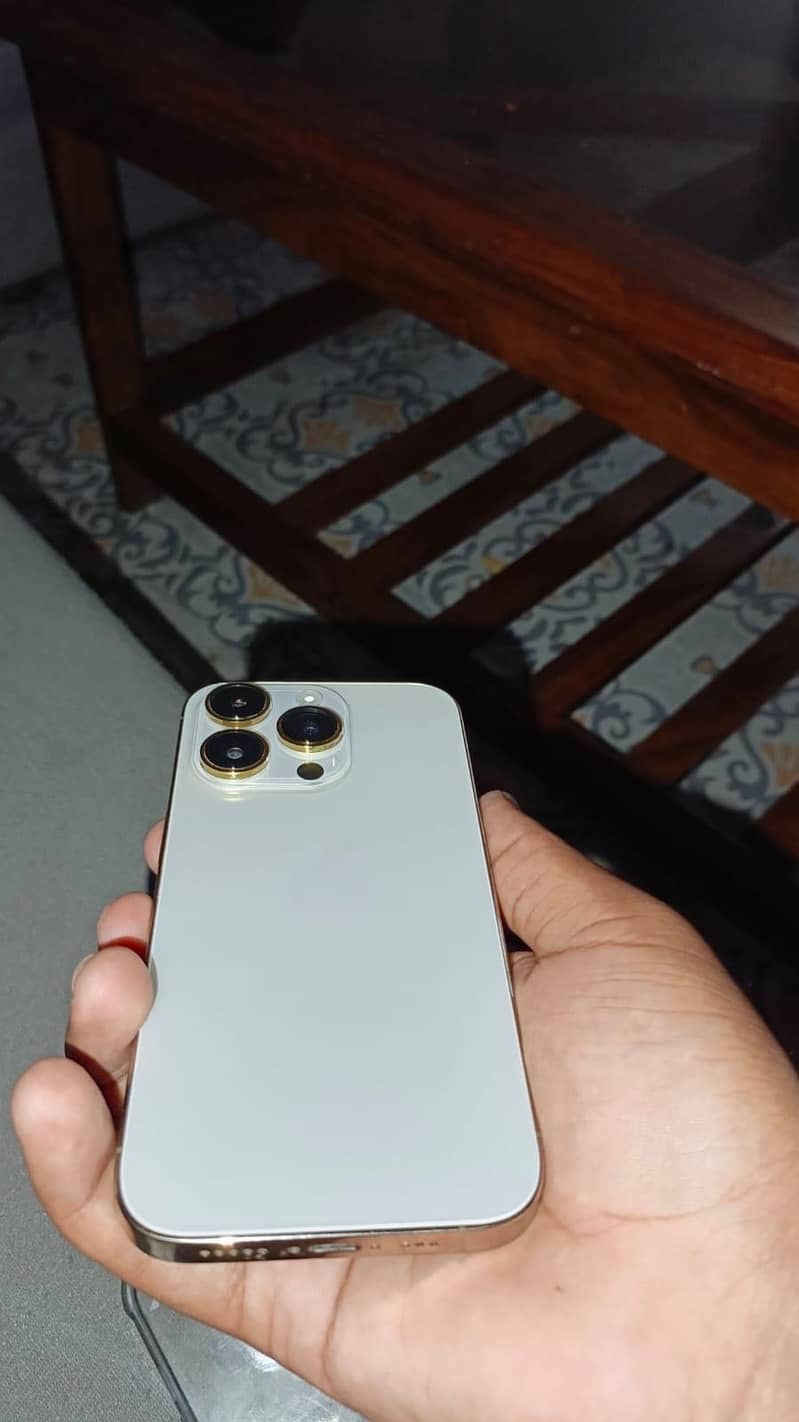iPhone 14 pro 5