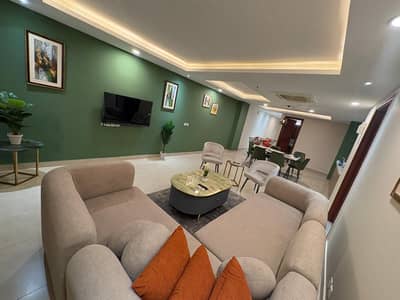 Luxury 2BHK Apartment – GoldCrest | WiFi & Parking - PKR- 20500/Night