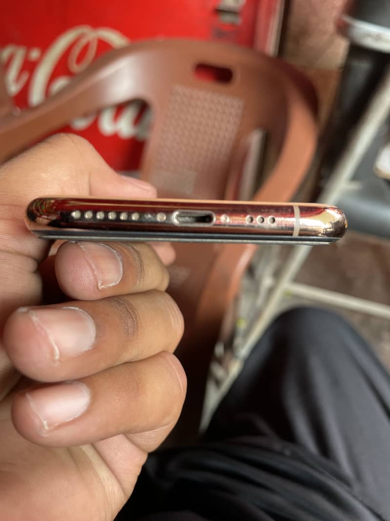 iPhone 11 Pro 3