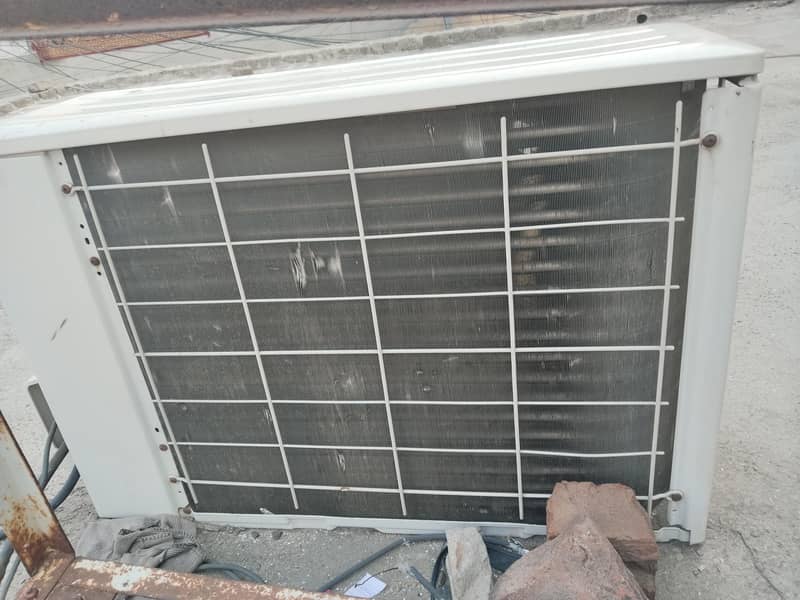 Dawlance 1.5 Ton Split AC 3
