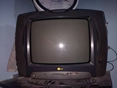 14 inch golden eye LG tv