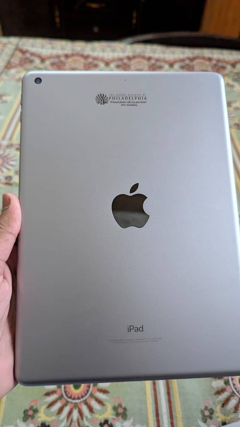 Apple iPad 5 mini 12