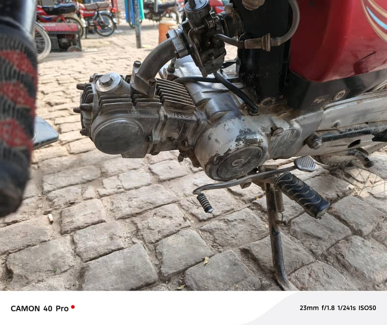 Dhoom 70cc 5