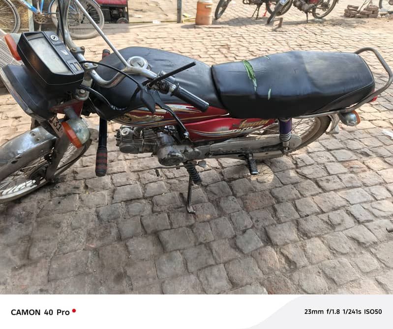 Dhoom 70cc 6