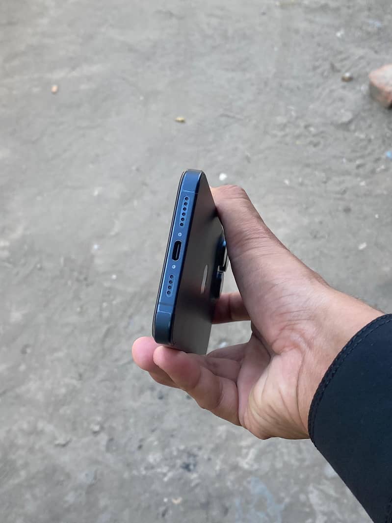 Iphone 15 pro max 5
