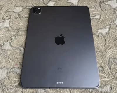 iPad pro 2020 128gb 2nd generation 11 inches I pad
