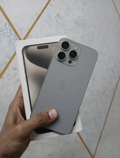 iPhone 15 Pro Max 256gb with Box