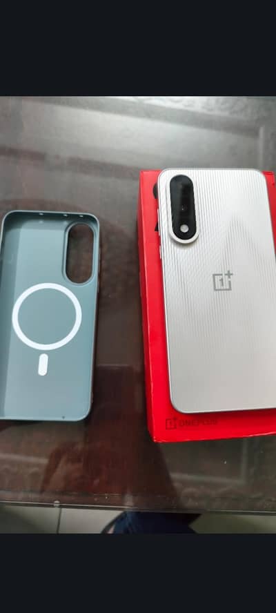 One Plus Ace 5 Ultra