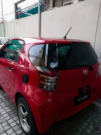 TOYOTA IQ 2011 model