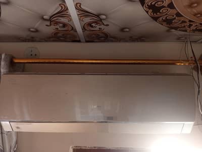 gree one ton AC