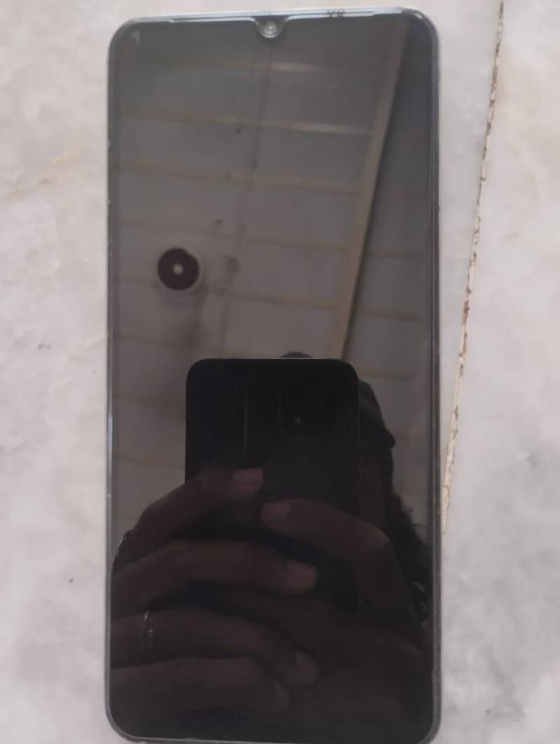 Realme C53 0