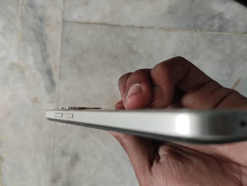 Realme C53 5