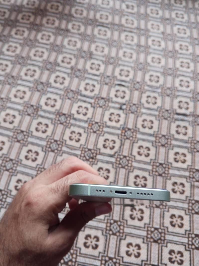 Iphone 12 4