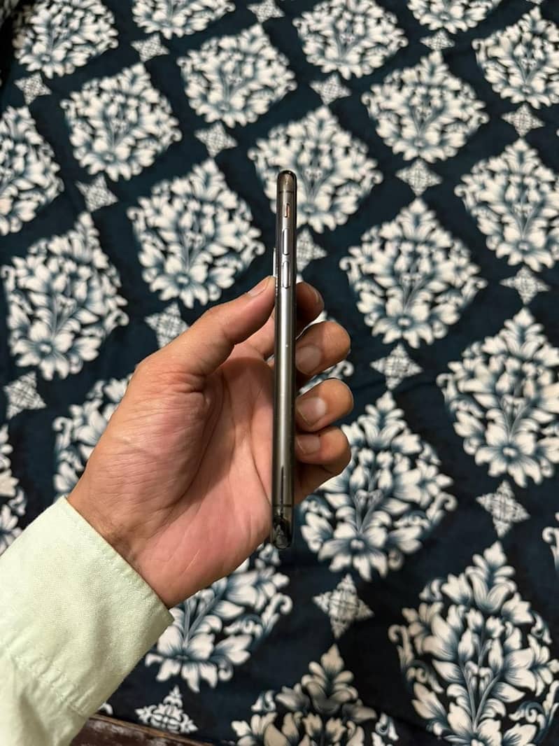 iPhone X 1
