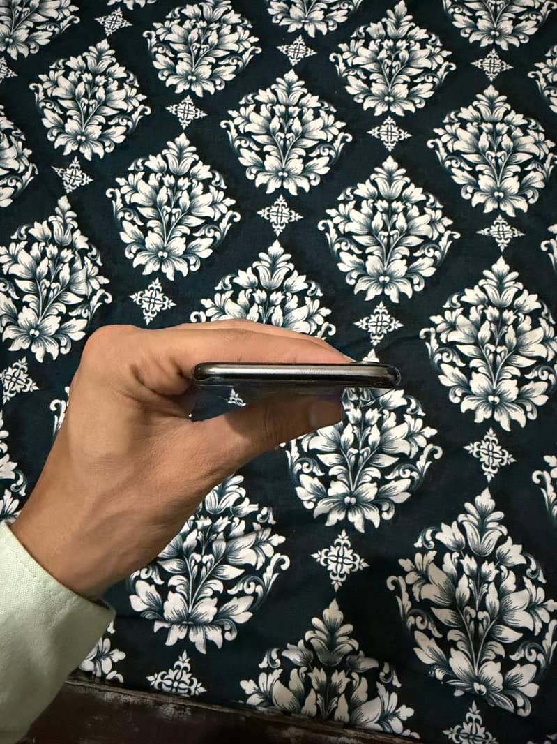 iPhone X 5
