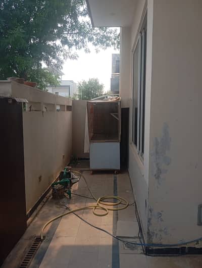 Complete restaurant setup available for sale