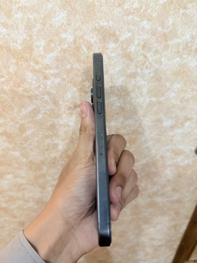 iPhone 15 pro max 1