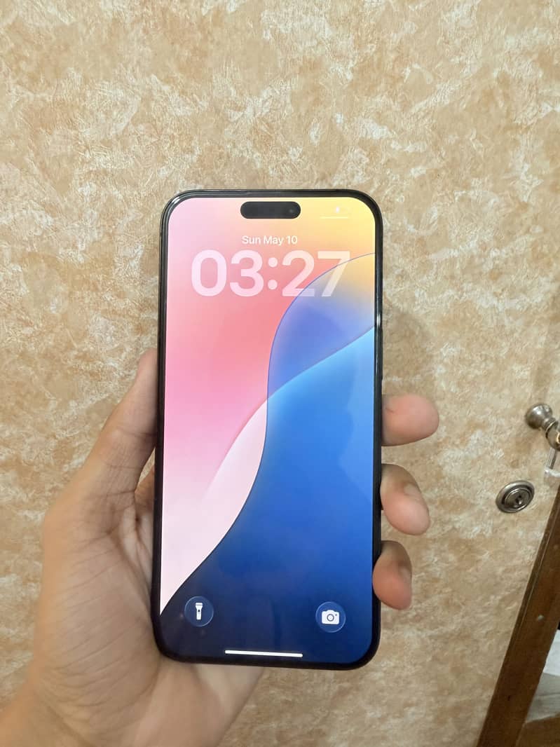 iPhone 15 pro max 2