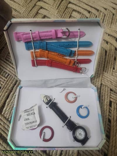 Women's Classic Analogue Interchangeable Watch Set