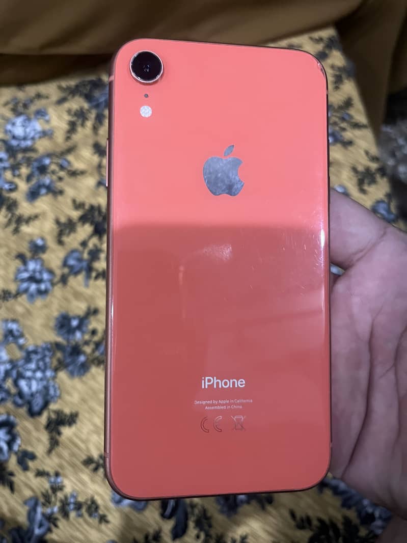 iPhone XR 3