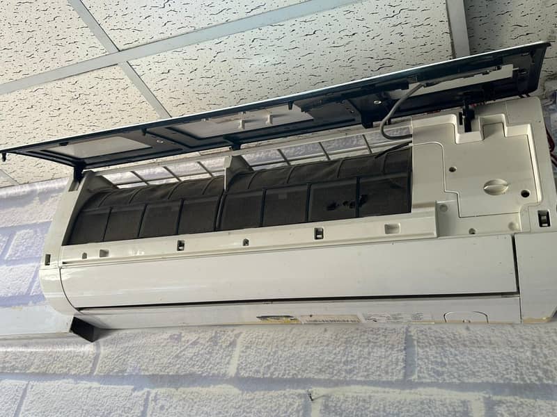 DC Inverter (Split Type Room AC) 1