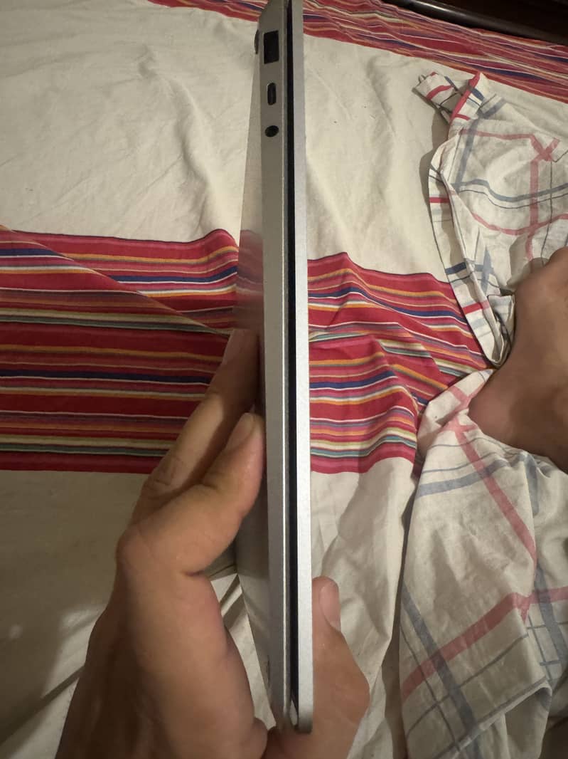 Microsoft surface 4 11th gen 1