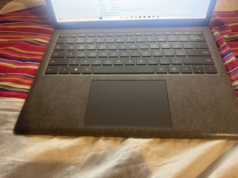 Microsoft surface 4 11th gen 4