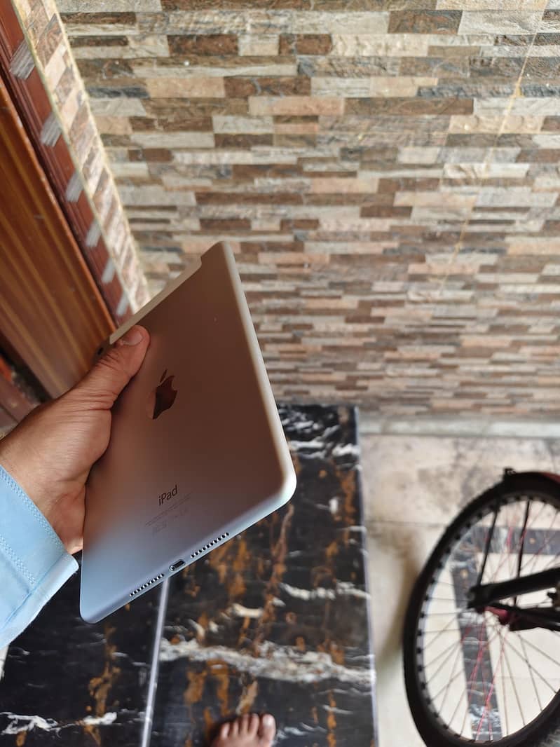 ipad mini 4 128GB 4