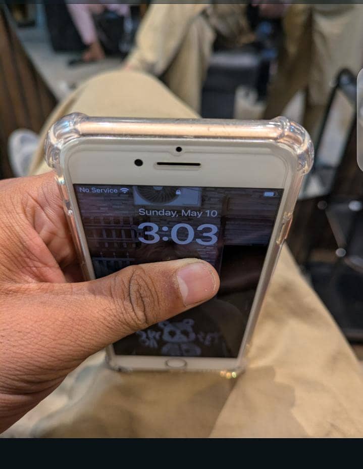 iPhone 8 4