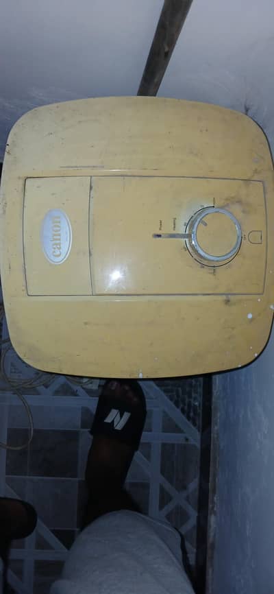 canon electric geyser instant