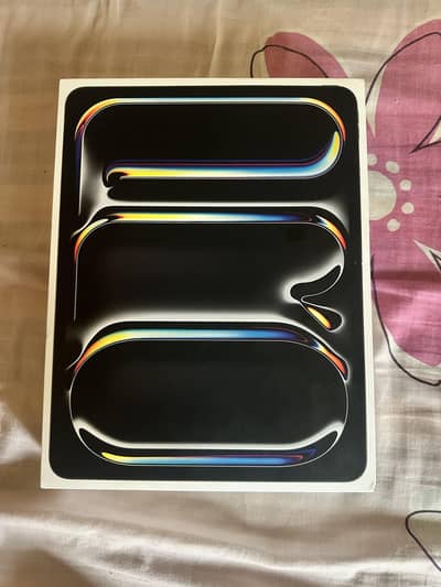 iPad Pro 13-inch M5 256GB WiFi Box Pack Sealed