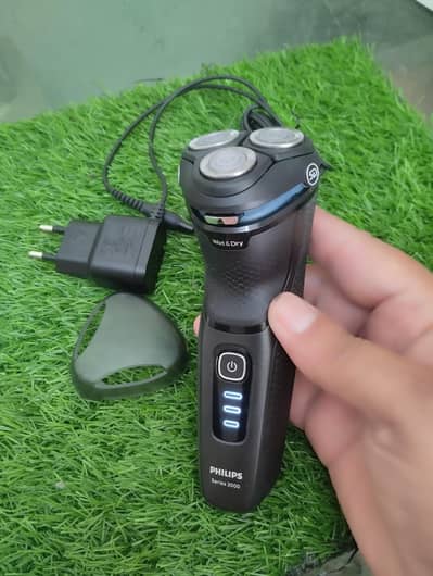 Philips shaver 5d wet&dry imported like. ew