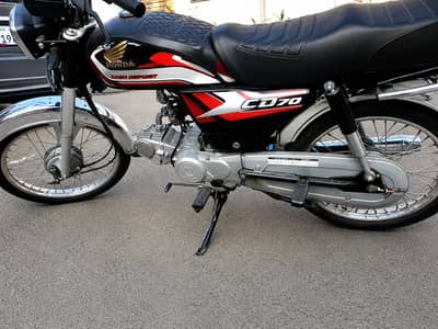 Honda CD 70 2025