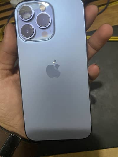 iPhone 13pro iCloud lock hy all ok 256 GB