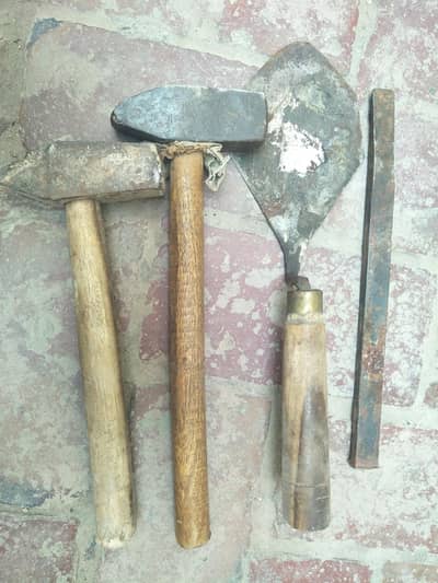 2Hammer chaini cement  lagany wala price is final