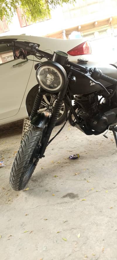 Honda 125 cafe racer modified