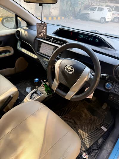 Toyota aqua 14-18 full option 1st owner (urgent for sale)