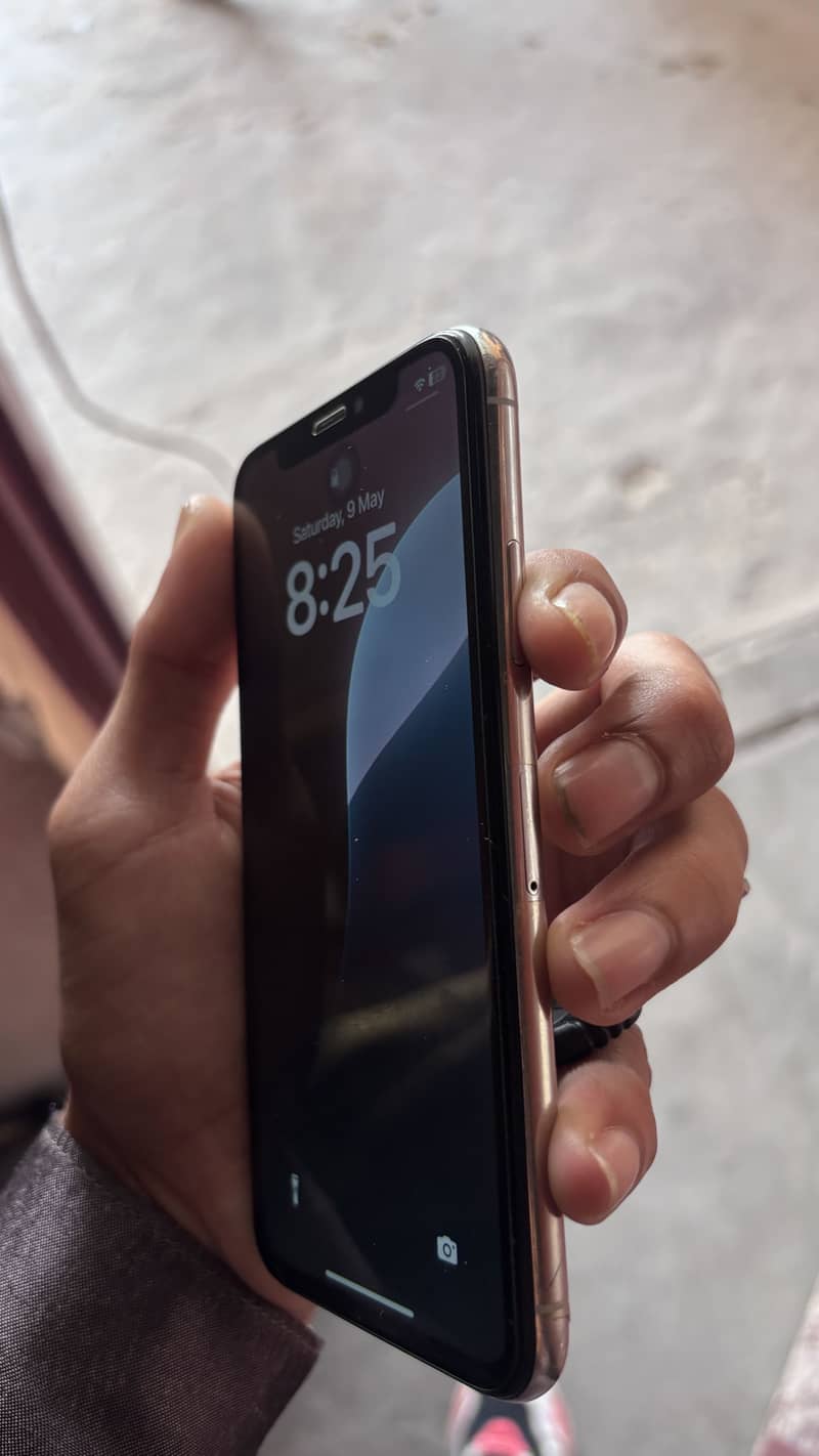 IPHONE XS 3