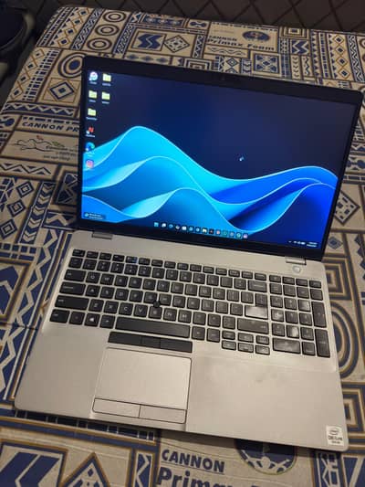 Dell Precision 3550 16/500GB