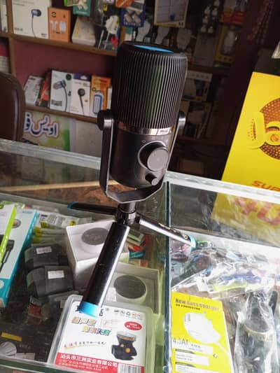 J Lab Mic