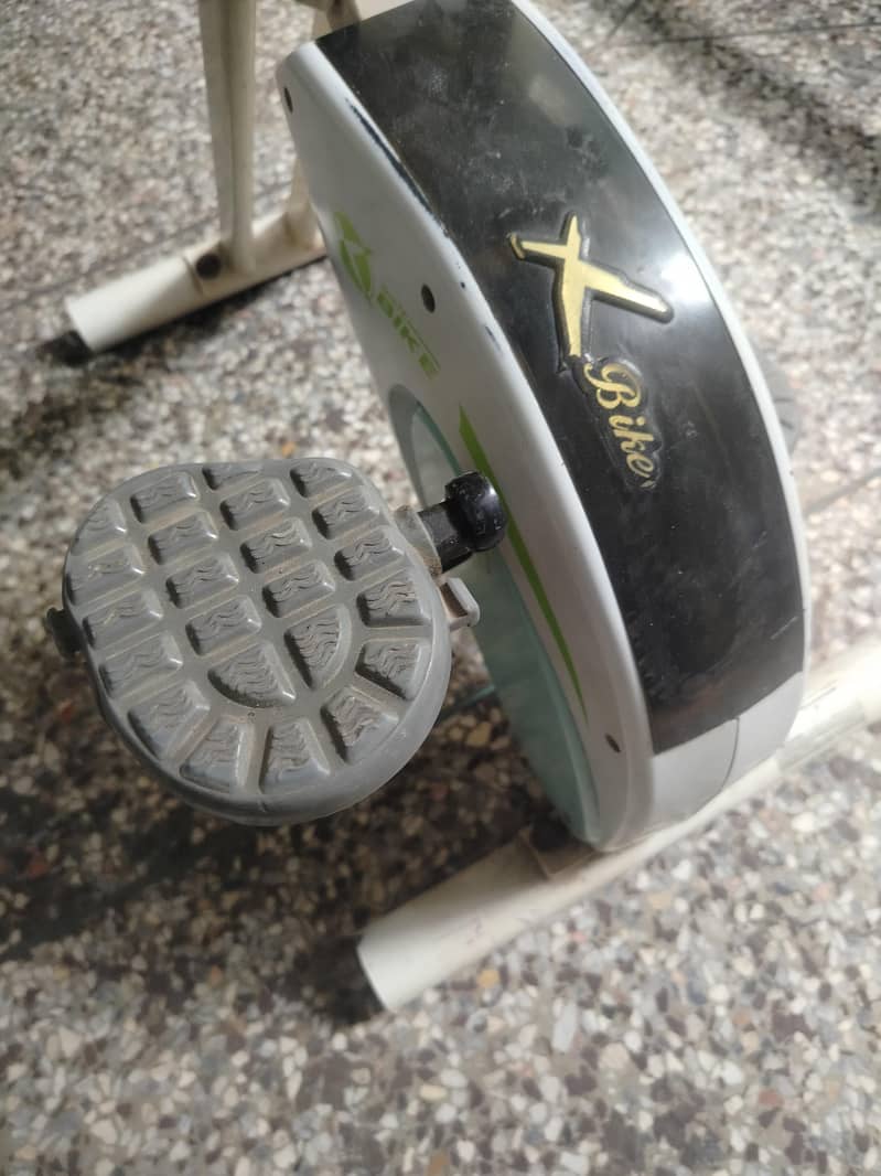 Exercise bicycle 4