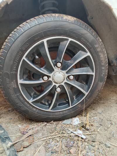 4 alloy rims 12"
