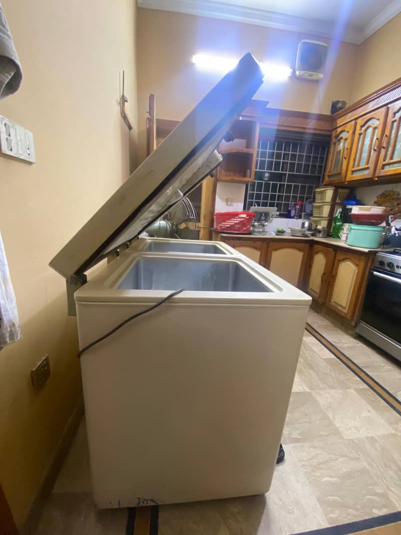 Dawlance Deep Freezer 8