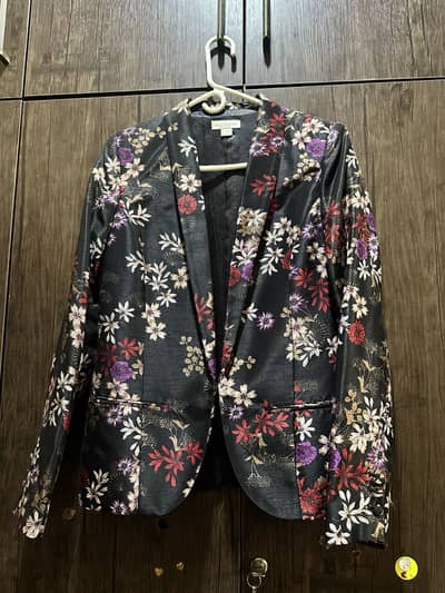 Formal coat size Small