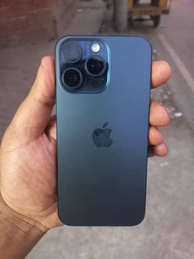 urgent sale 15 pro max Blue tiatam Battery health 92 Or