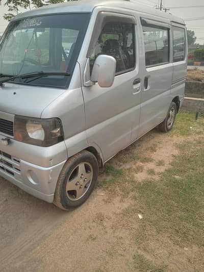 Nissan clipper